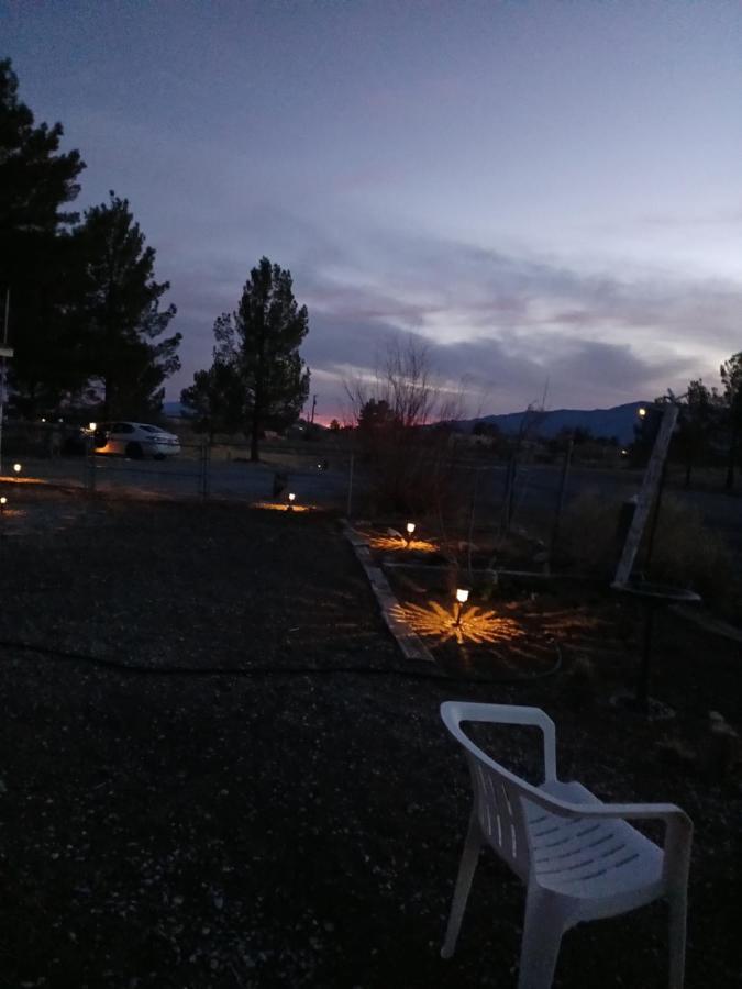 Garden Glamping Rv Hotel Паръмп Екстериор снимка